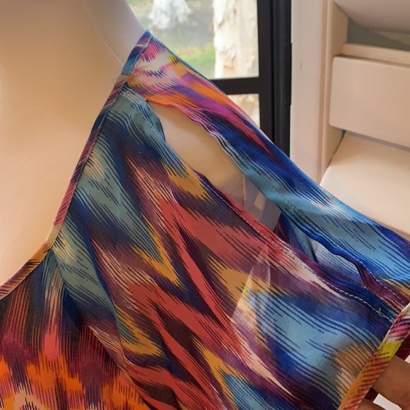 BCBGMaxAzria Cold Shoulder Blouse • Size M - Picture 3 of 7